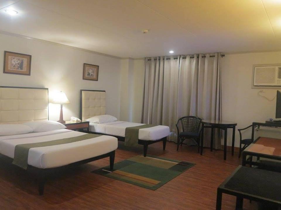 Hotel Alejandro Tacloban Exteriér fotografie